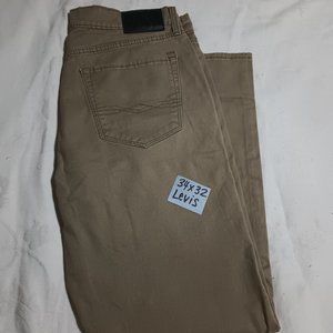 Men's Levi Jeans 34x32